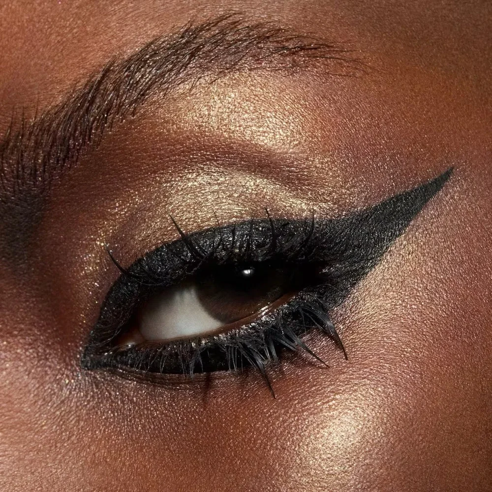 MAC ‘OH SO GLITY’ Glitter Eyeshadow